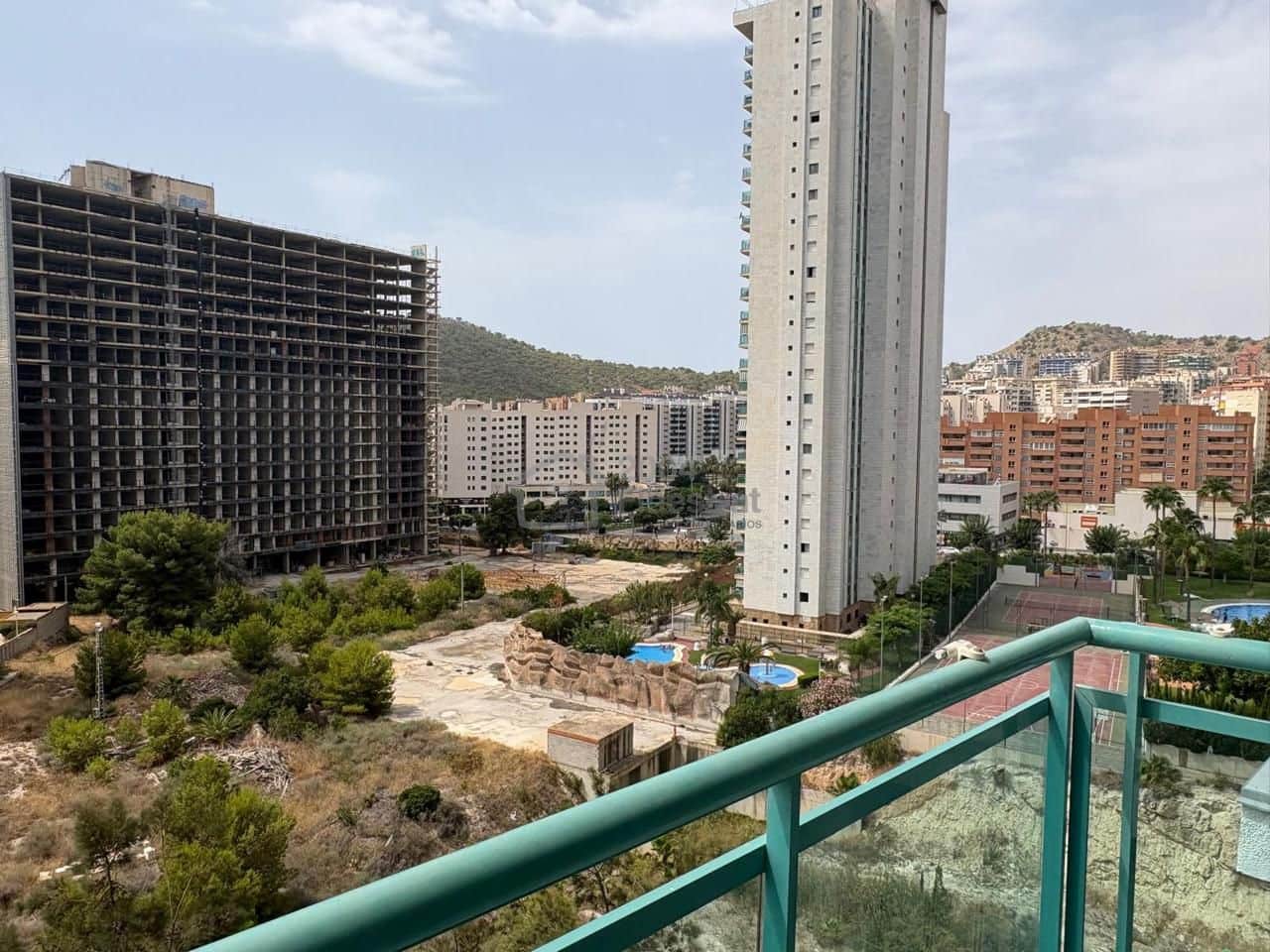 2 slaapkamer Flat te huur in La Villajoyosa / Vila Joiosa met zwembad garage - € 1.250 (Ref: 9985897)