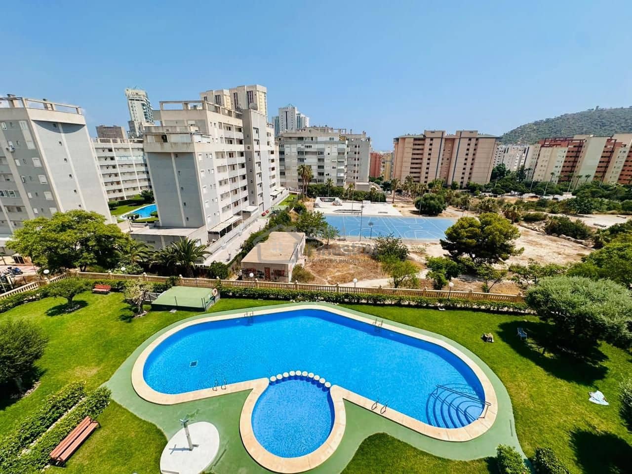 1 slaapkamer Flat te huur in La Villajoyosa / Vila Joiosa met garage - € 900 (Ref: 9986138)