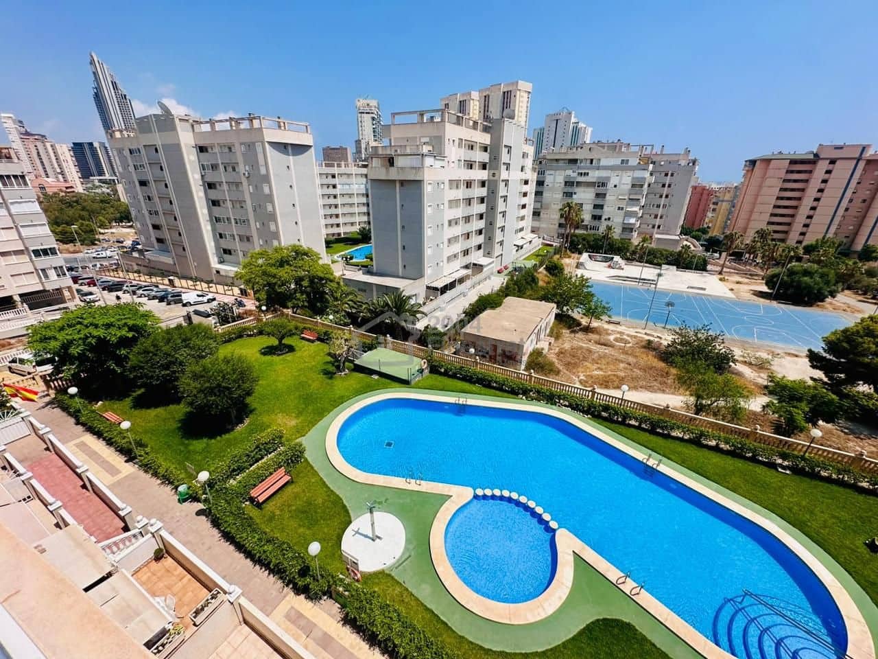1 slaapkamer Flat te huur in La Villajoyosa / Vila Joiosa met garage - € 900 (Ref: 9986138)