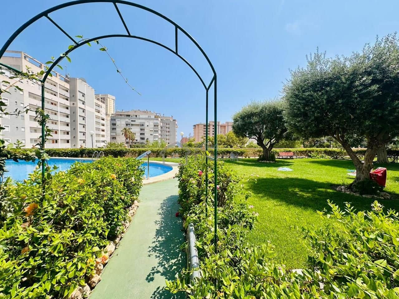 1 slaapkamer Flat te huur in La Villajoyosa / Vila Joiosa met garage - € 900 (Ref: 9986138)