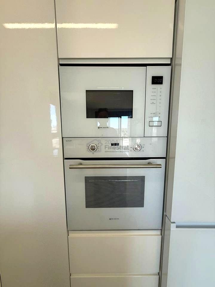 Piso de 2 habitaciones en Finestrat en alquiler con garaje - 1.650 € (Ref: 9986139)