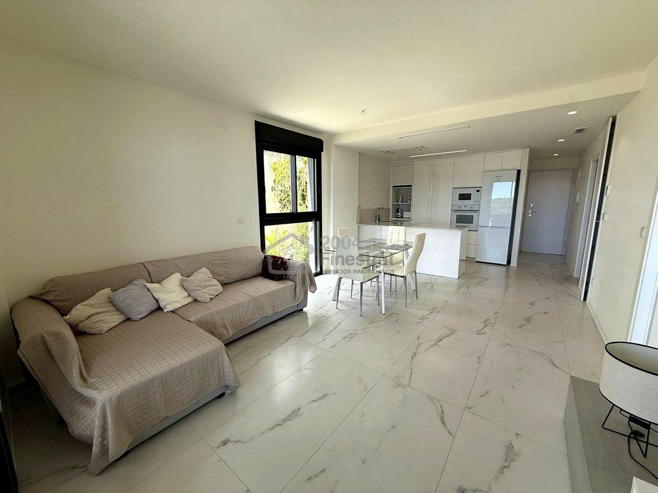 Piso de 2 habitaciones en Finestrat en alquiler con garaje - 1.650 € (Ref: 9986139)