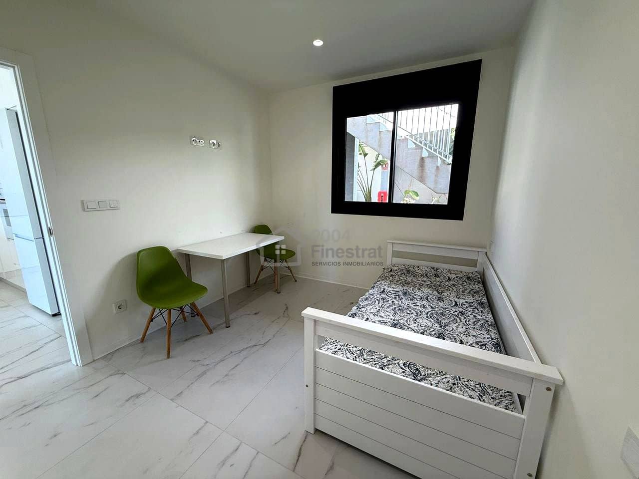 Piso de 2 habitaciones en Finestrat en alquiler con garaje - 1.650 € (Ref: 9986139)