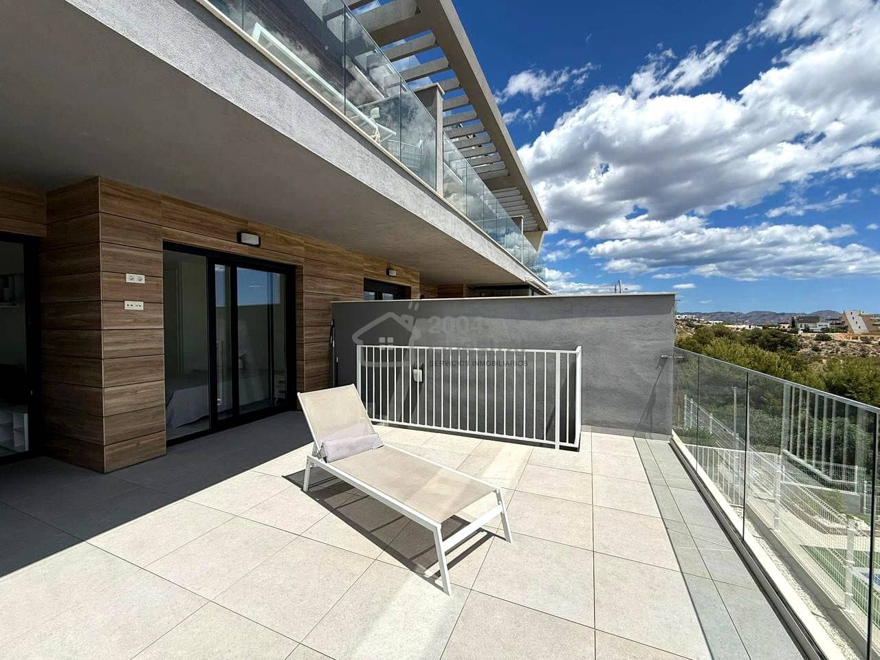 Piso de 2 habitaciones en Finestrat en alquiler con garaje - 1.650 € (Ref: 9986139)