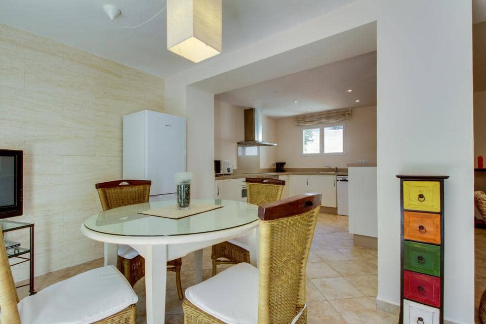 5 bedroom Villa for sale in Moraira with pool garage - € 1,200,000 (Ref: 7484325)