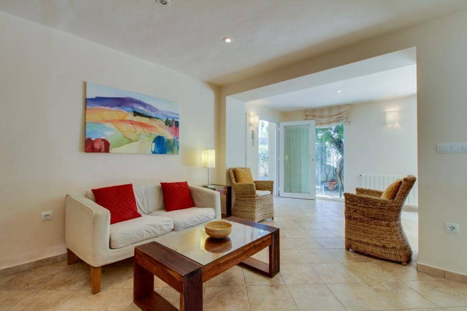 5 bedroom Villa for sale in Moraira with pool garage - € 1,200,000 (Ref: 7484325)