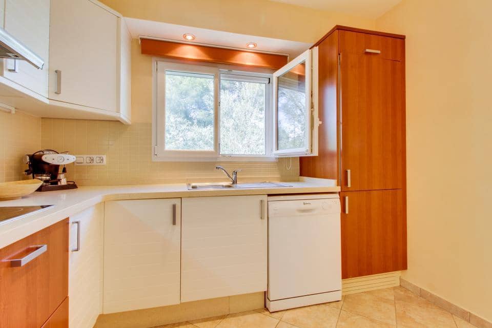 5 bedroom Villa for sale in Moraira with pool garage - € 1,200,000 (Ref: 7484325)