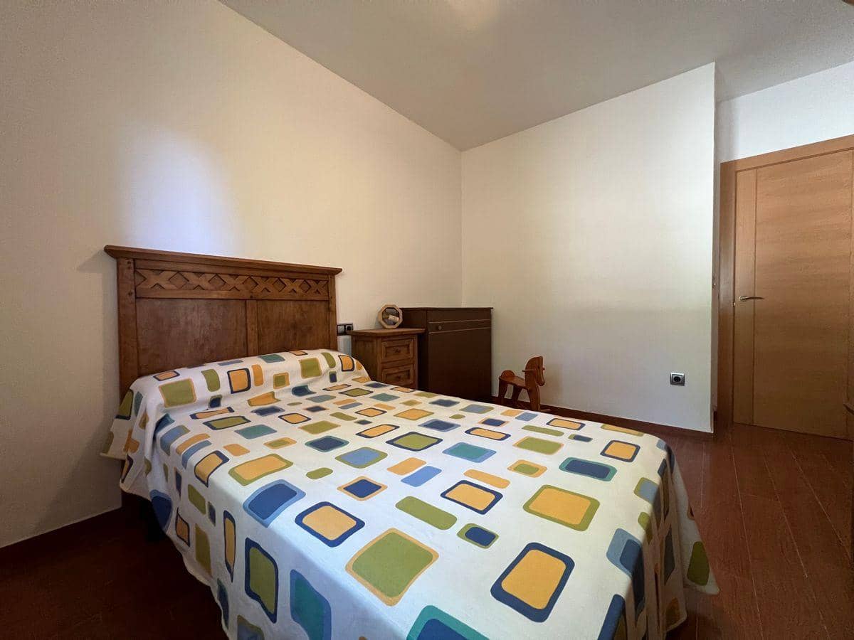 4 soveværelse Finca/Landehus til salg i Turballos med swimmingpool garage - € 590.000 (Ref: 7484327)