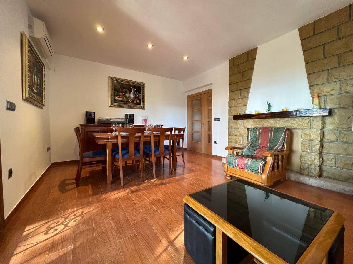 4 soveværelse Finca/Landehus til salg i Turballos med swimmingpool garage - € 590.000 (Ref: 7484327)