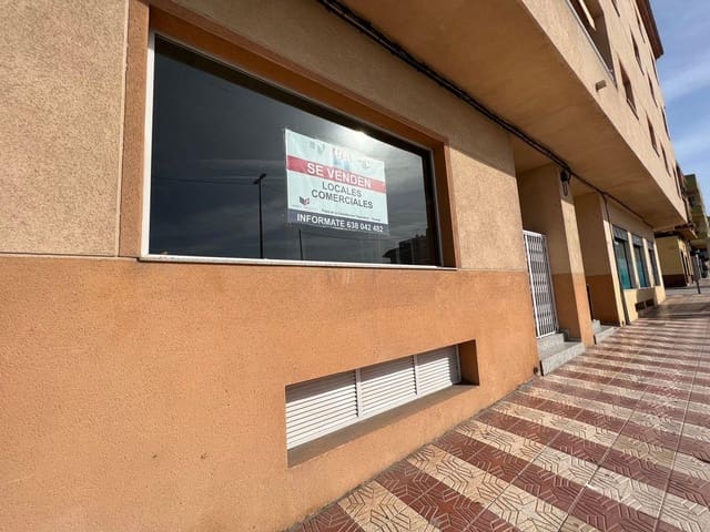 Commercial for sale in Teulada Pueblo, Teulada-Moraira with pool - € 227,000 (Ref: 7711088)