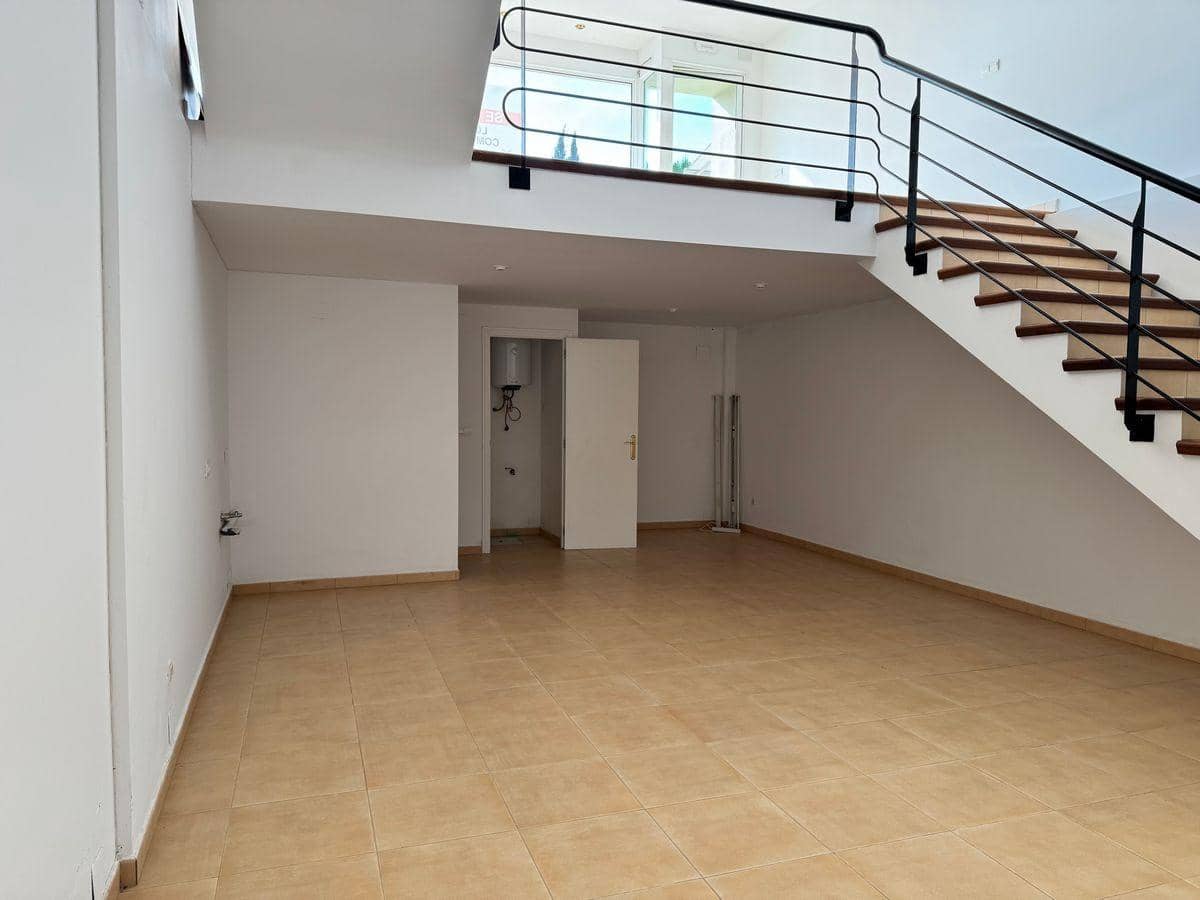 Local Commercial à vendre à Moraira avec piscine - 260 000 € (Ref: 7814734)