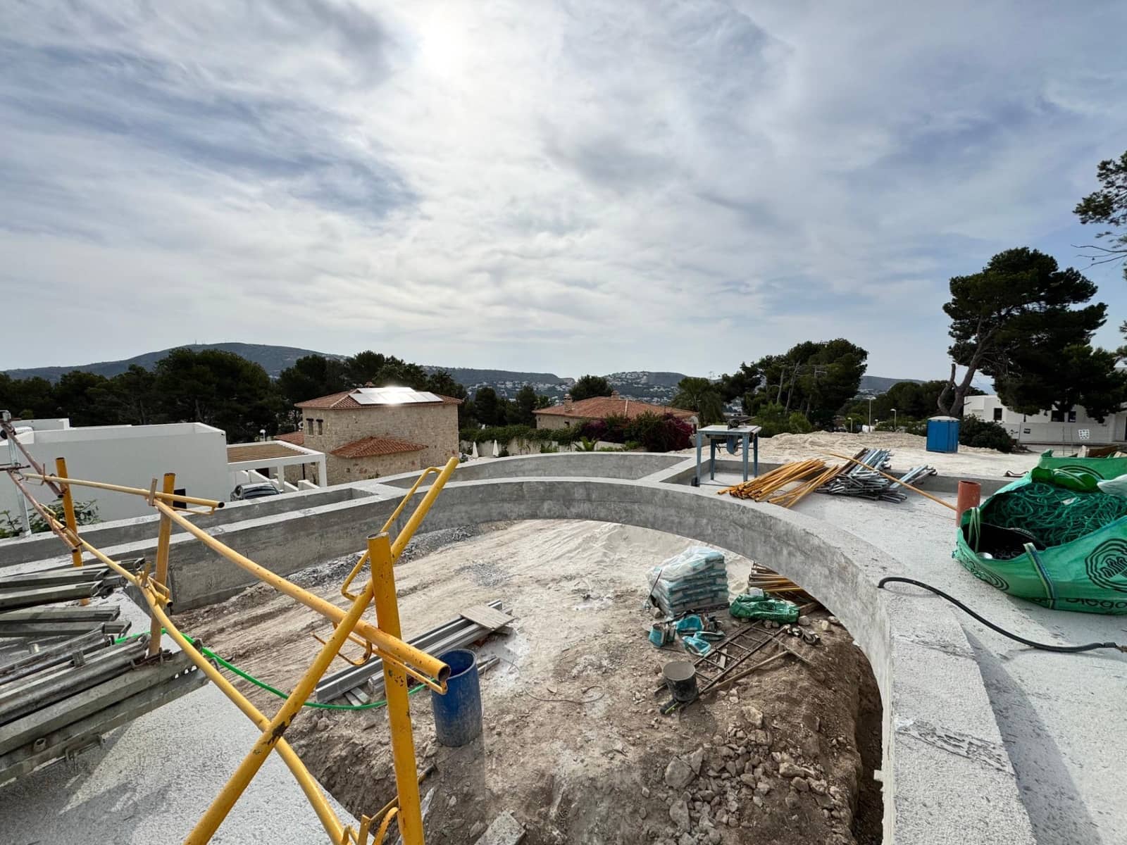 5 bedroom Villa for sale in Moraira with pool garage - € 1,790,000 (Ref: 7824592)