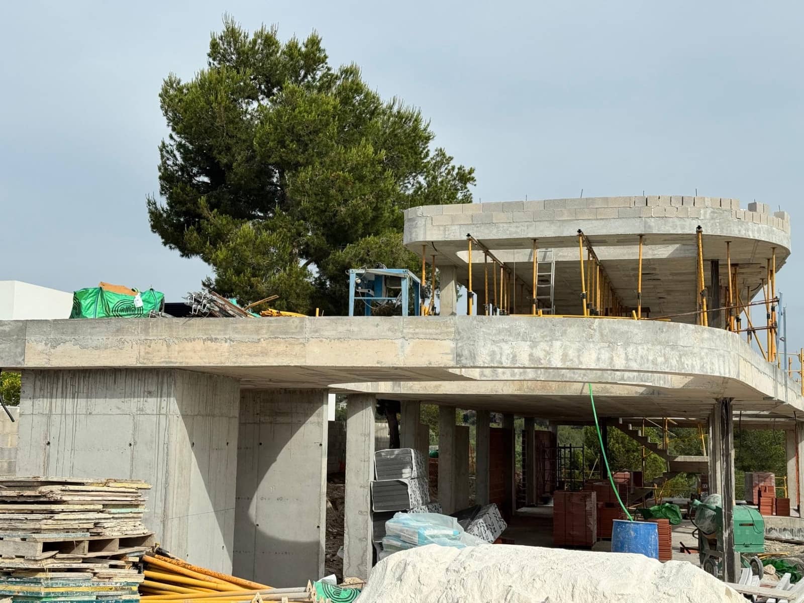 5 bedroom Villa for sale in Moraira with pool garage - € 1,790,000 (Ref: 7824592)