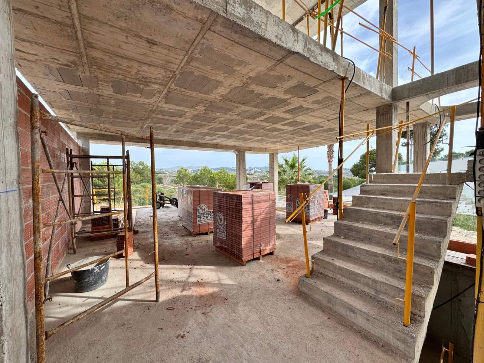 5 bedroom Villa for sale in Moraira with pool garage - € 1,790,000 (Ref: 7824592)