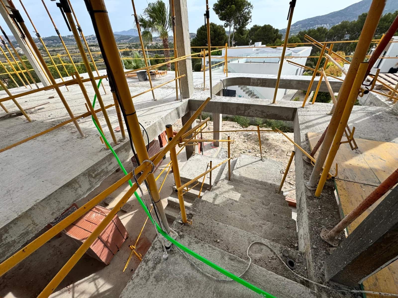 5 bedroom Villa for sale in Moraira with pool garage - € 1,790,000 (Ref: 7824592)