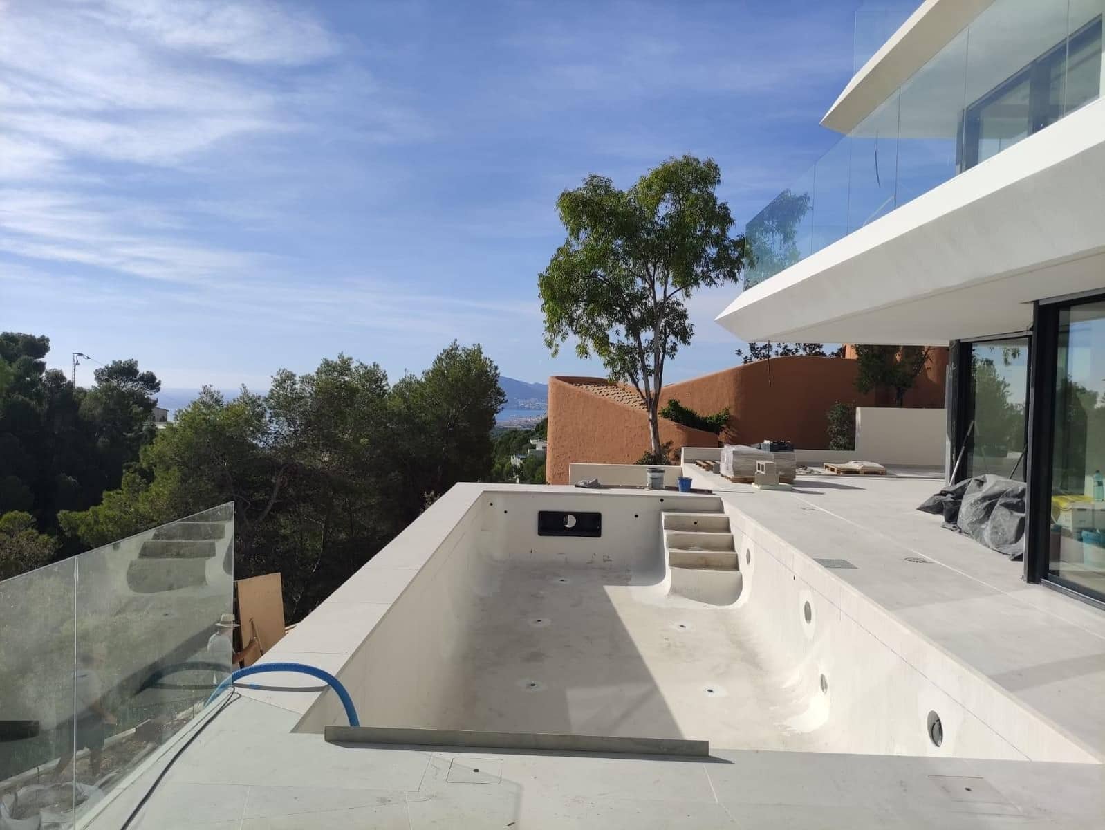 4 bedroom Villa for sale in Altea with pool garage - € 2,250,000 (Ref: 7888692)