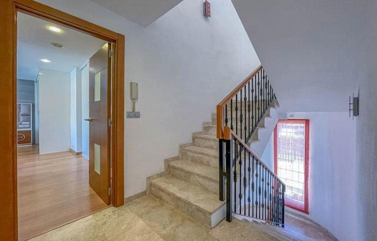 6 soveværelse Villa til salg i Benidorm med swimmingpool garage - € 890.000 (Ref: 8398694)