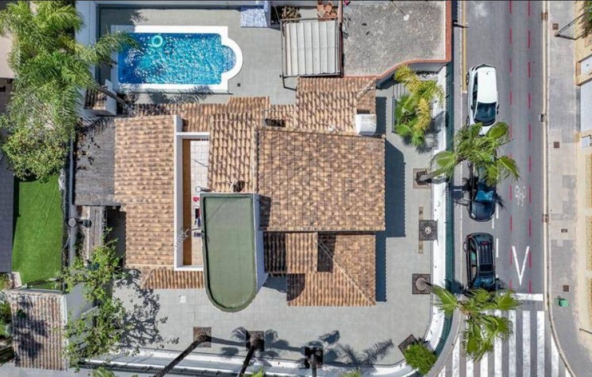 6 soveværelse Villa til salg i Benidorm med swimmingpool garage - € 890.000 (Ref: 8398694)