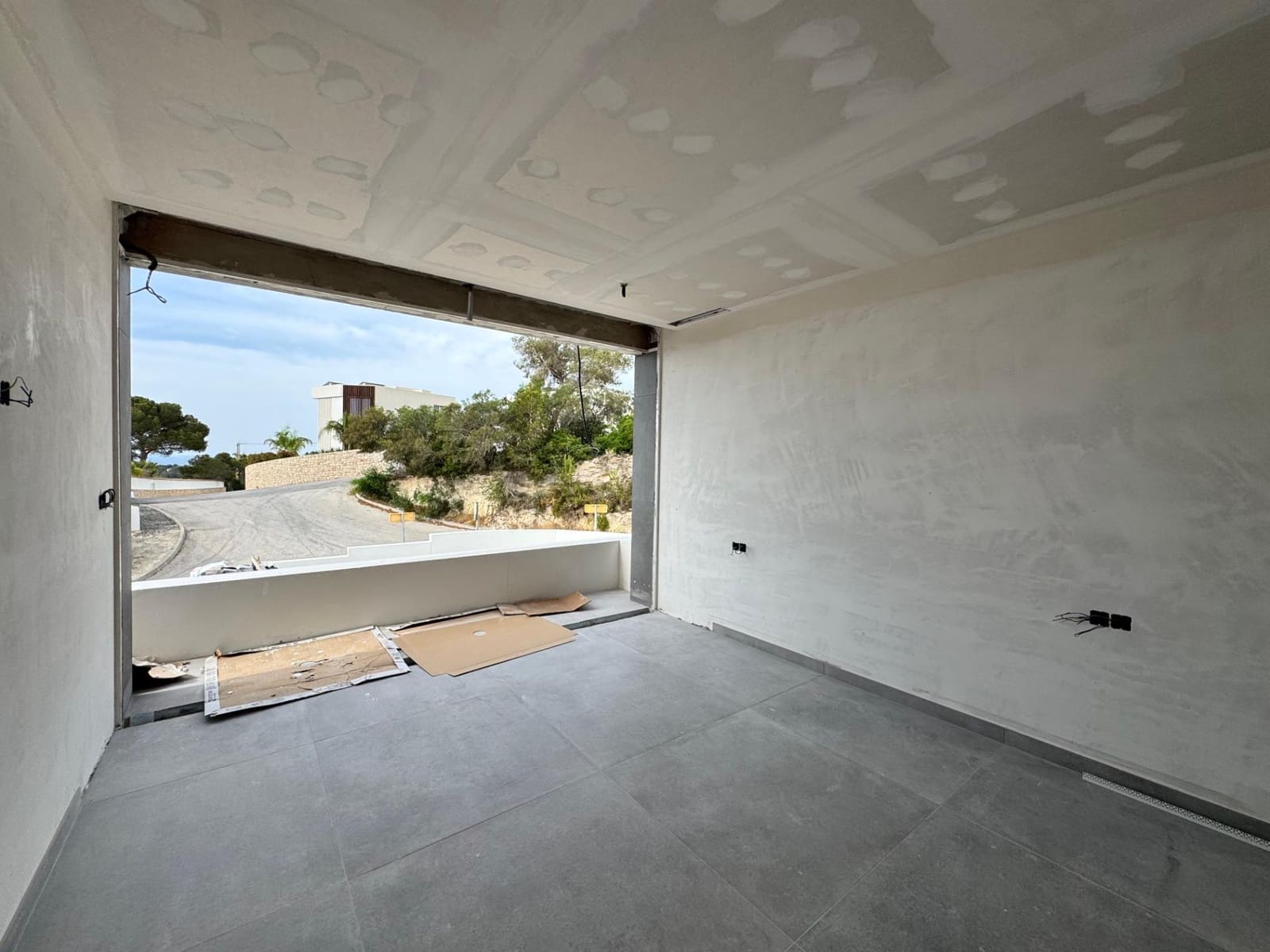 4 bedroom Villa for sale in Moraira with pool garage - € 1,750,000 (Ref: 8529902)
