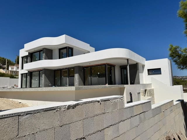 Chalet de 4 habitaciones en Moraira, Teulada-Moraira en venta con piscina garaje - 1.750.000 € (Ref: 8529902)