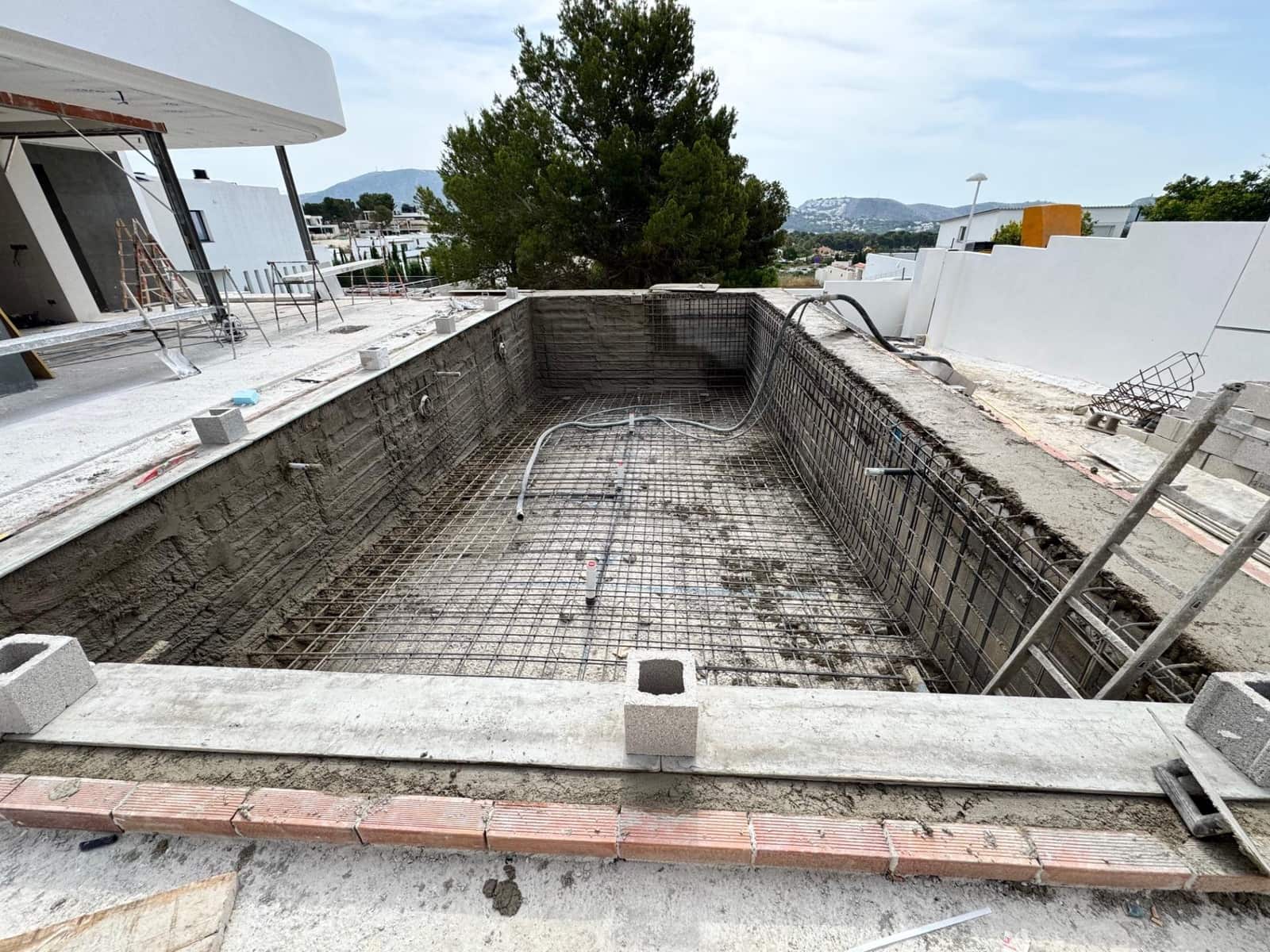 4 bedroom Villa for sale in Moraira with pool garage - € 1,750,000 (Ref: 8529902)