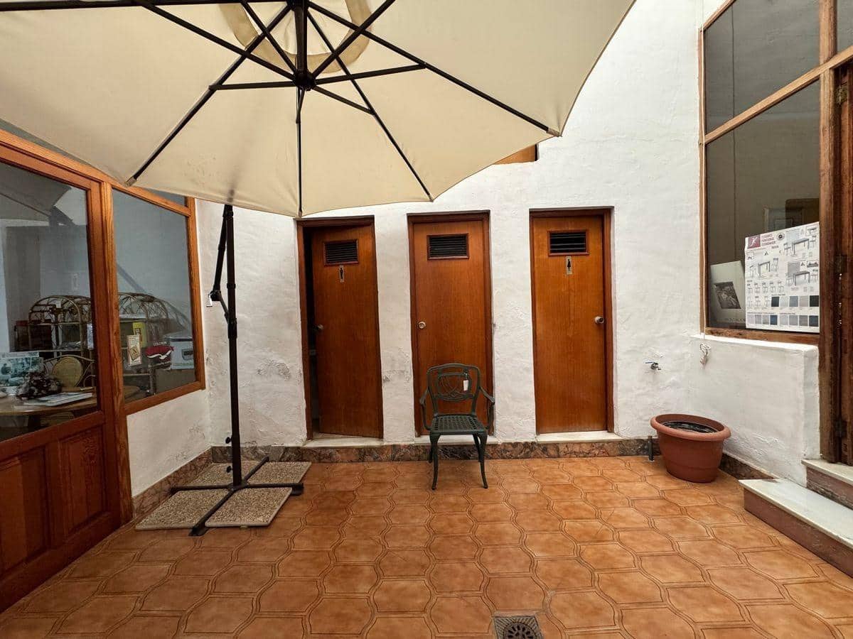 Kommersiell til salgs i Teulada - € 425 000 (Ref: 8735559)