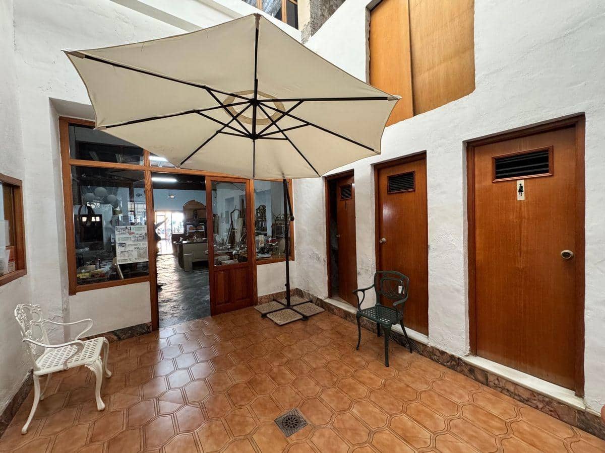 Kommersiell til salgs i Teulada - € 425 000 (Ref: 8735559)