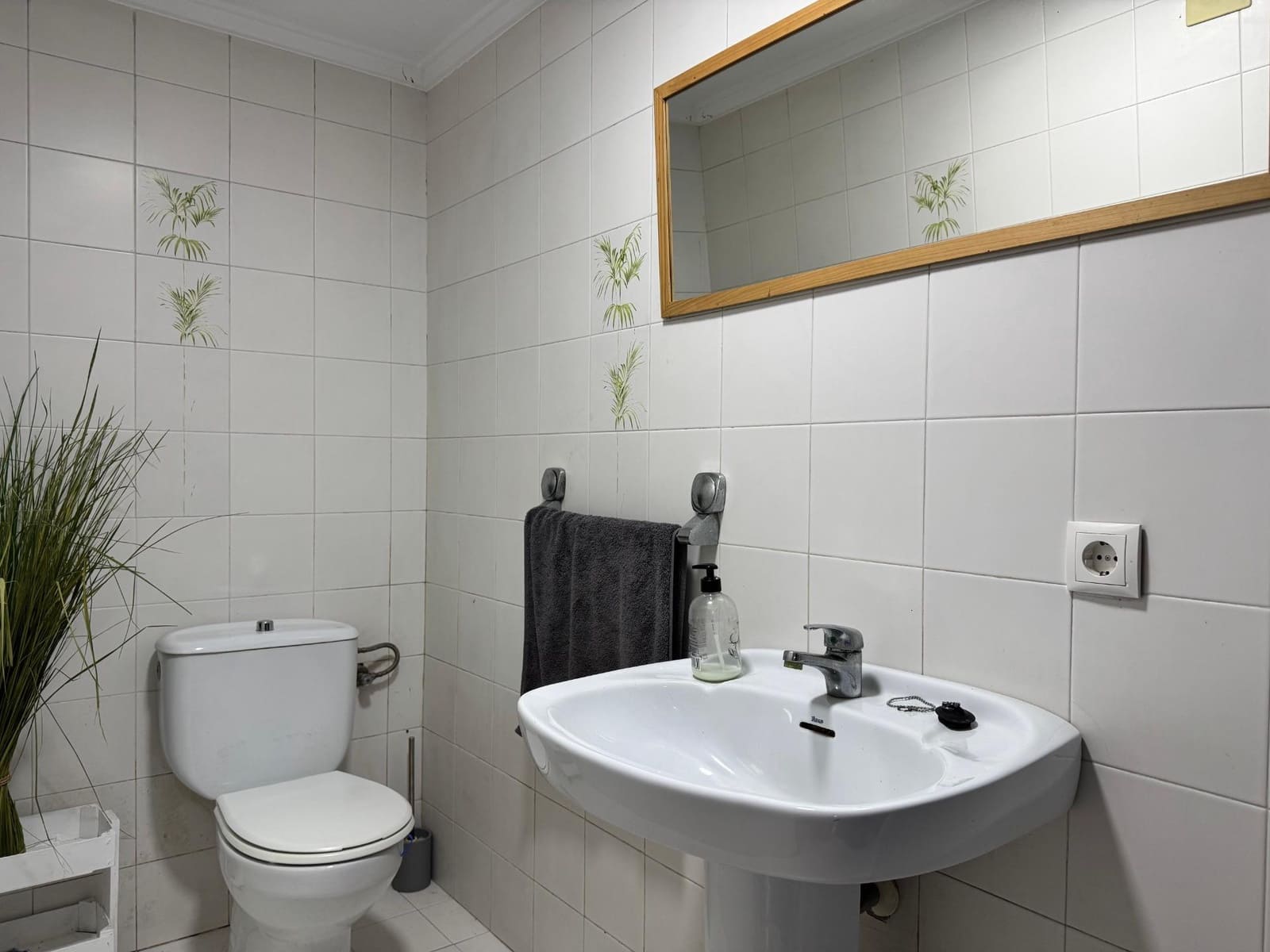 2 bedroom Commercial for sale in Teulada - € 69,900 (Ref: 9099210)