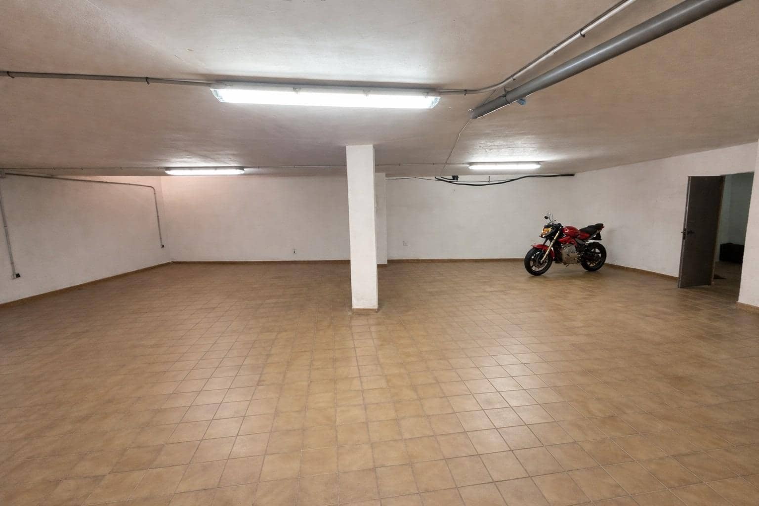 Local Commercial à vendre à Moraira - 890 000 € (Ref: 9645133)