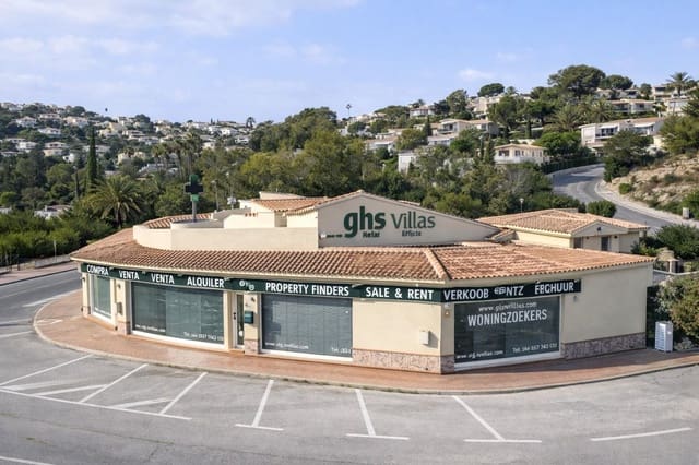 Erhverv til salg i Moraira, Teulada-Moraira - € 890.000 (Ref: 9645133)