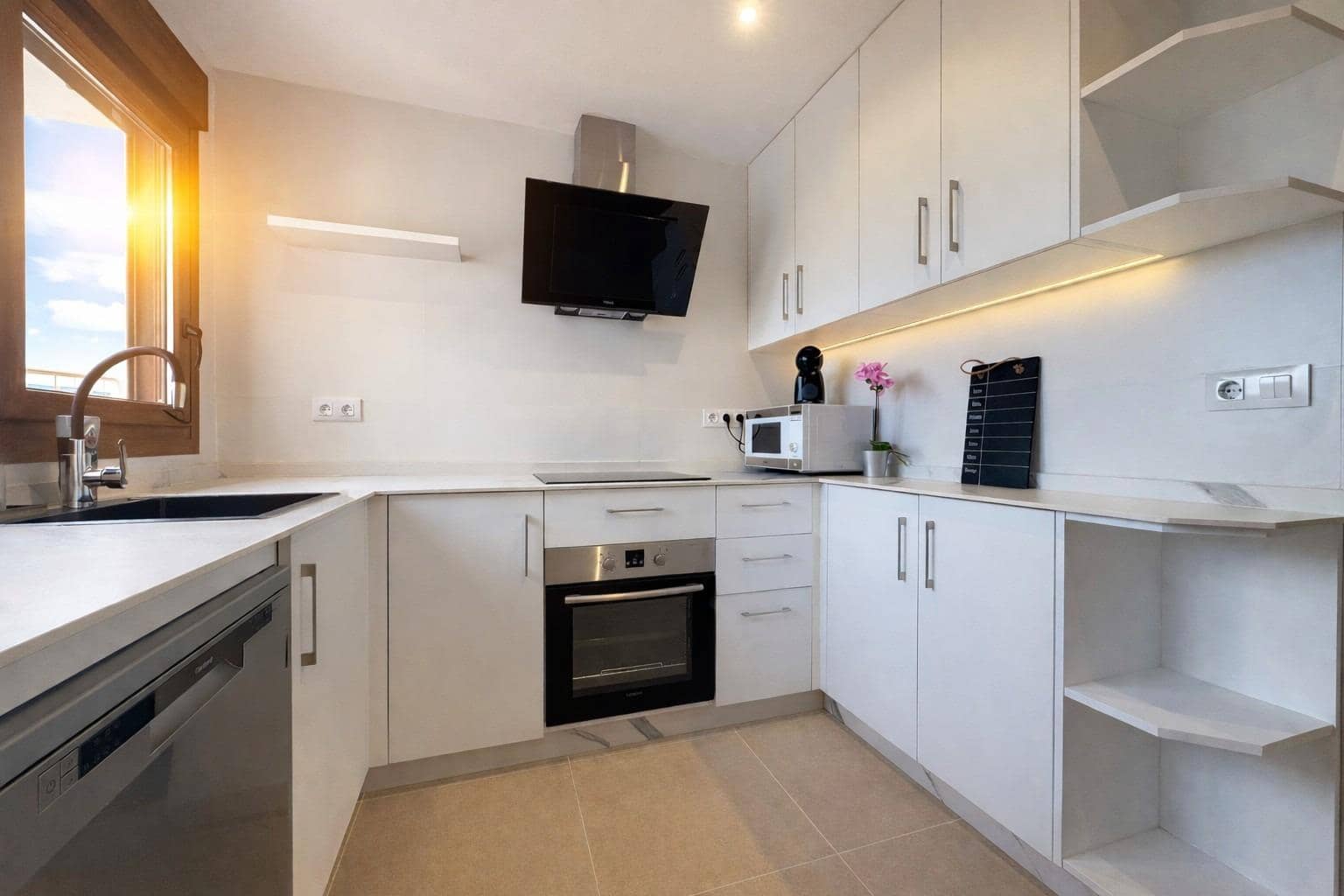 3 slaapkamer Huis te huur in Moraira - € 2.000 (Ref: 9677577)