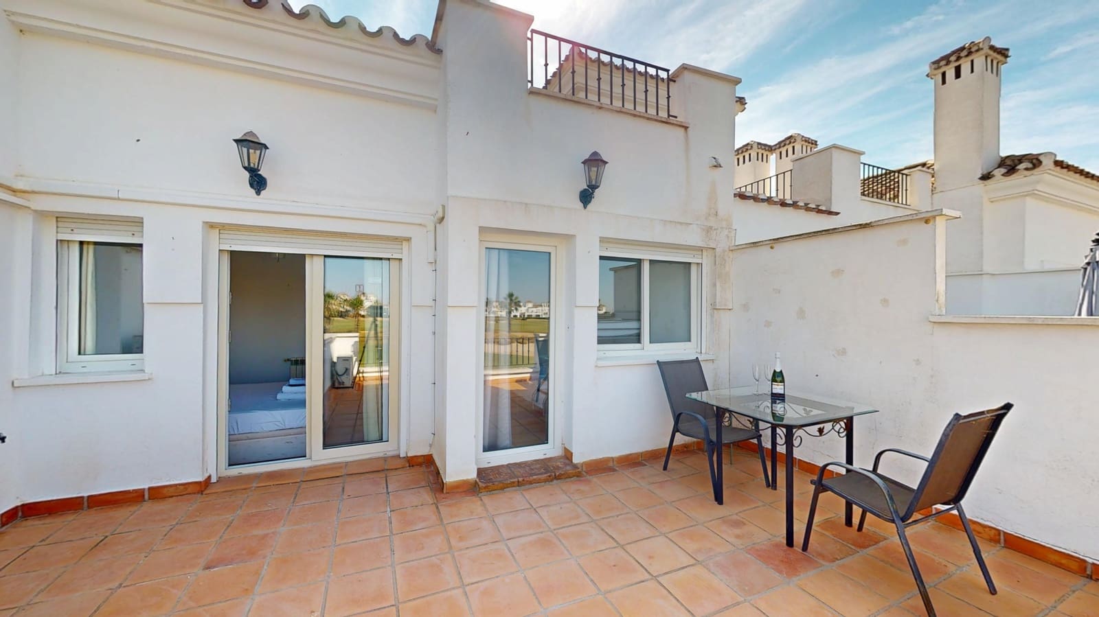3 slaapkamer Rijtjeshuis te huur in Roldan met zwembad garage - € 1.600 (Ref: 10172220)