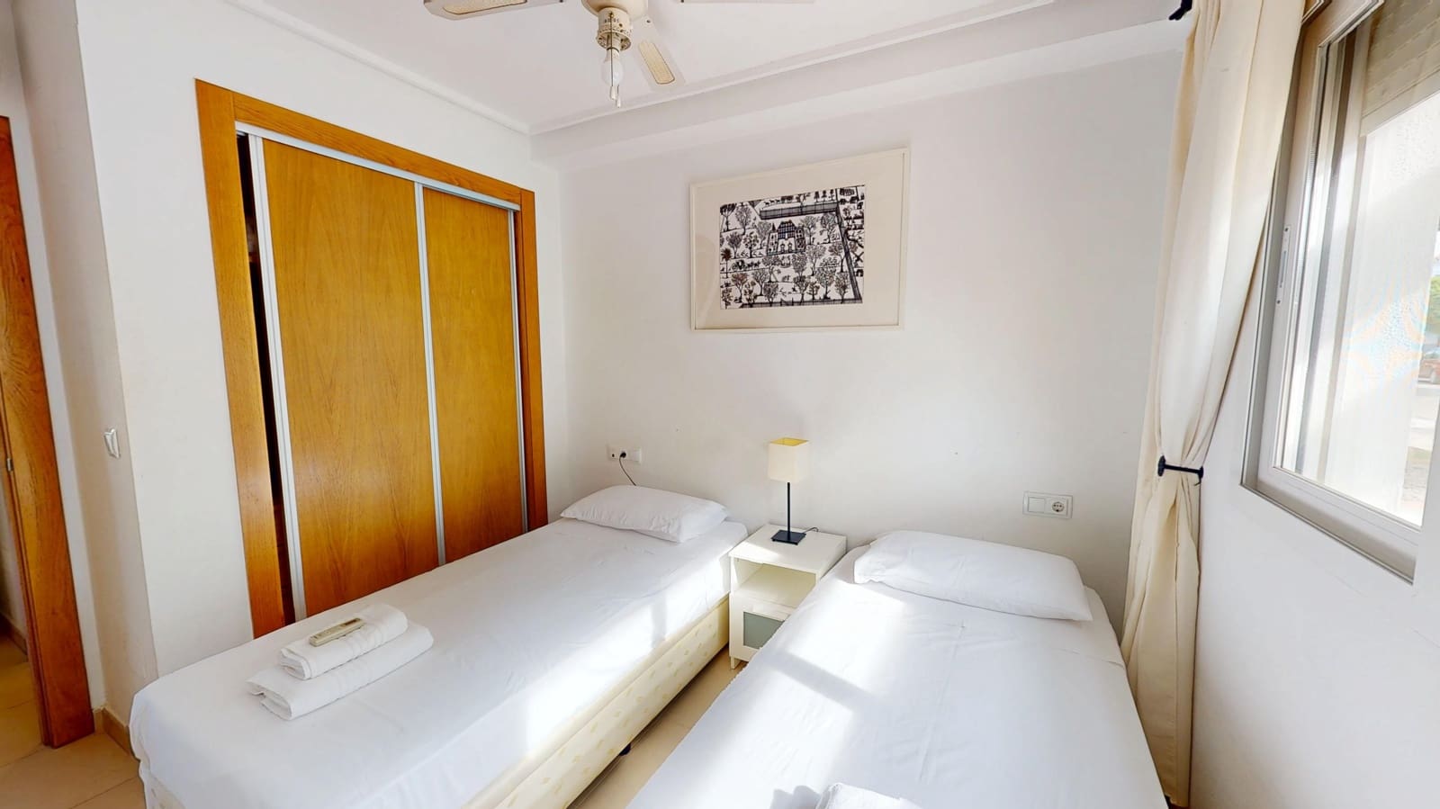 3 slaapkamer Rijtjeshuis te huur in Roldan met zwembad garage - € 1.600 (Ref: 10172220)