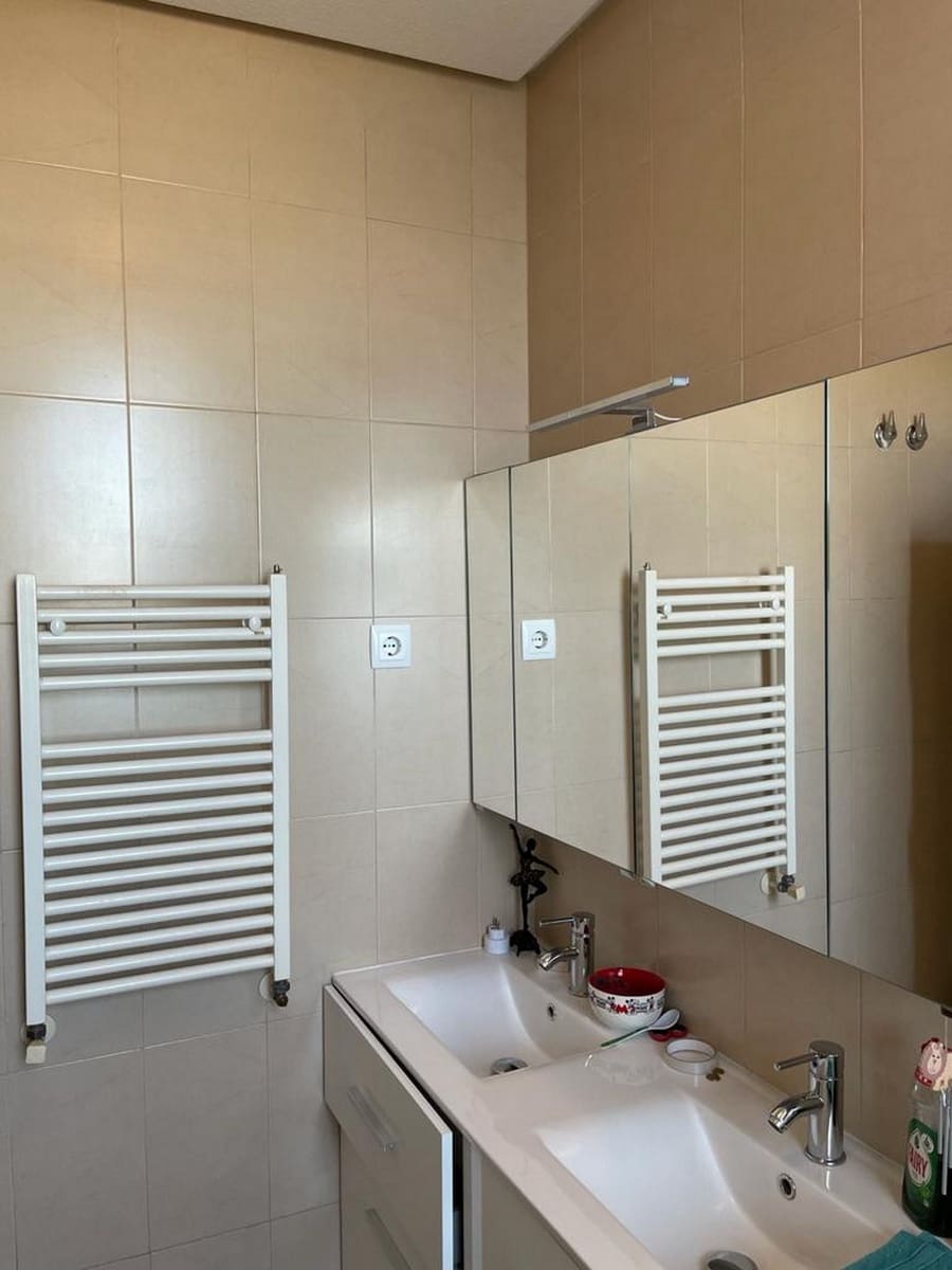 4 soveværelse Villa til leje i Roldan med swimmingpool garage - € 2.500 (Ref: 5884142)