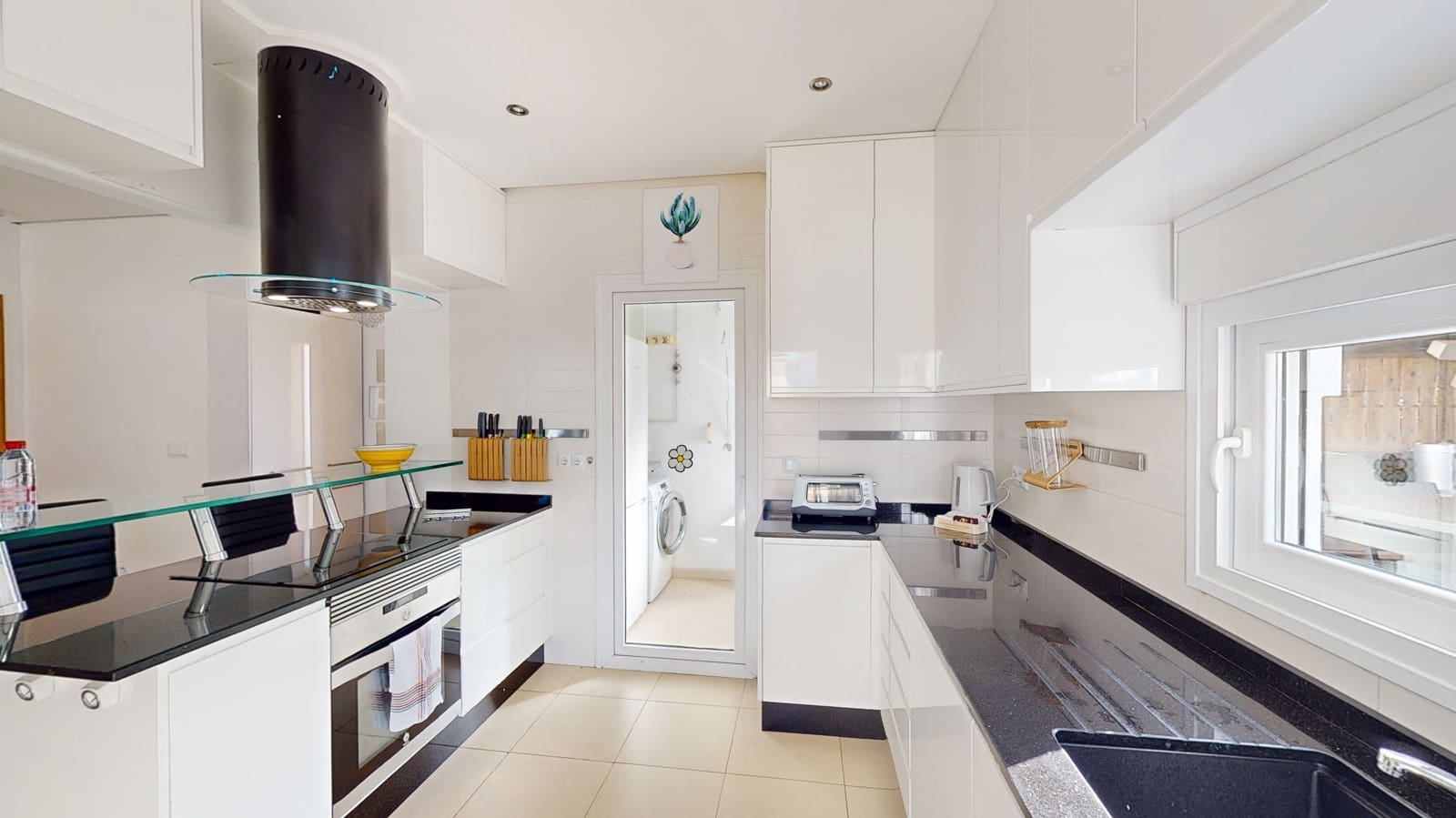 4 soveværelse Villa til leje i Roldan med swimmingpool garage - € 2.500 (Ref: 5884142)