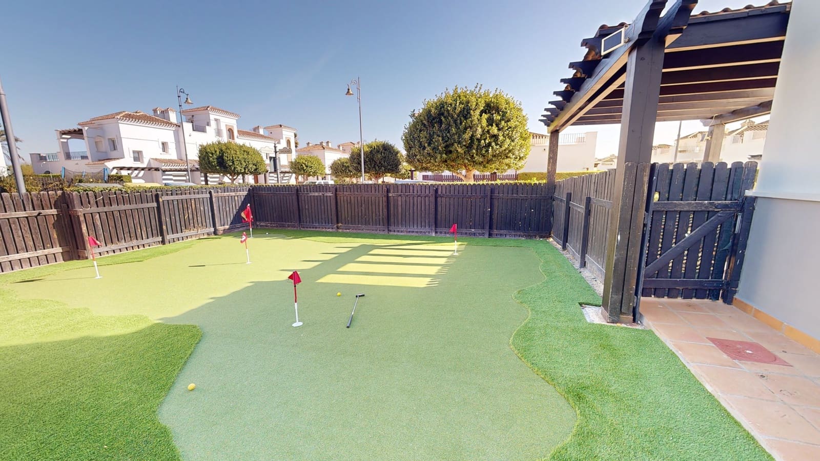 4 soveværelse Villa til leje i Roldan med swimmingpool garage - € 2.500 (Ref: 5884142)