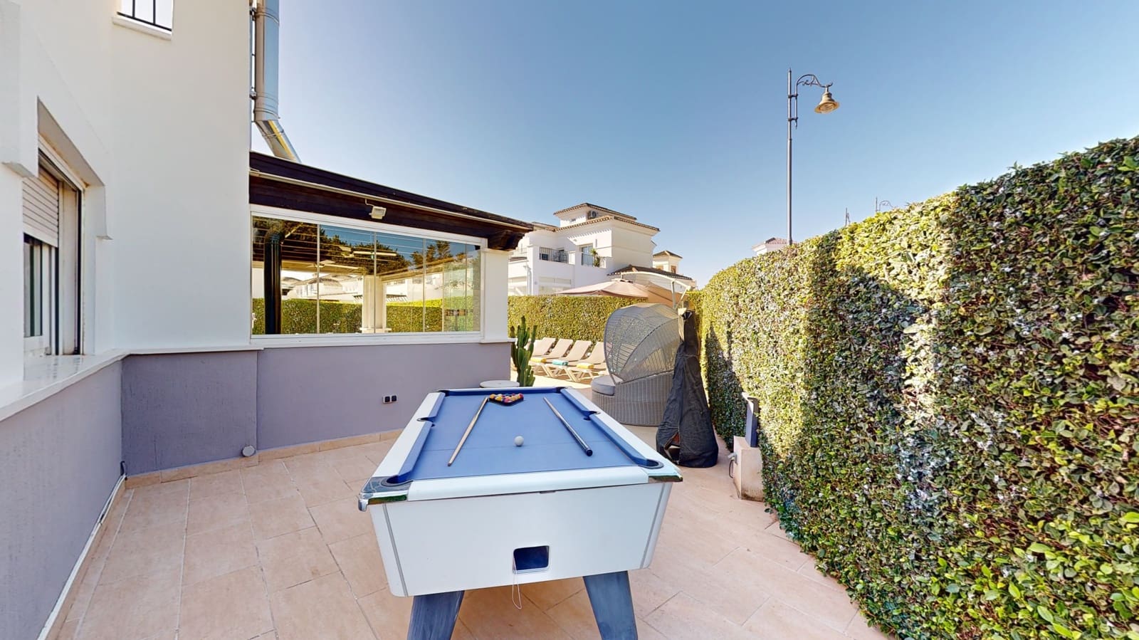 4 soveværelse Villa til leje i Roldan med swimmingpool garage - € 2.500 (Ref: 5884142)