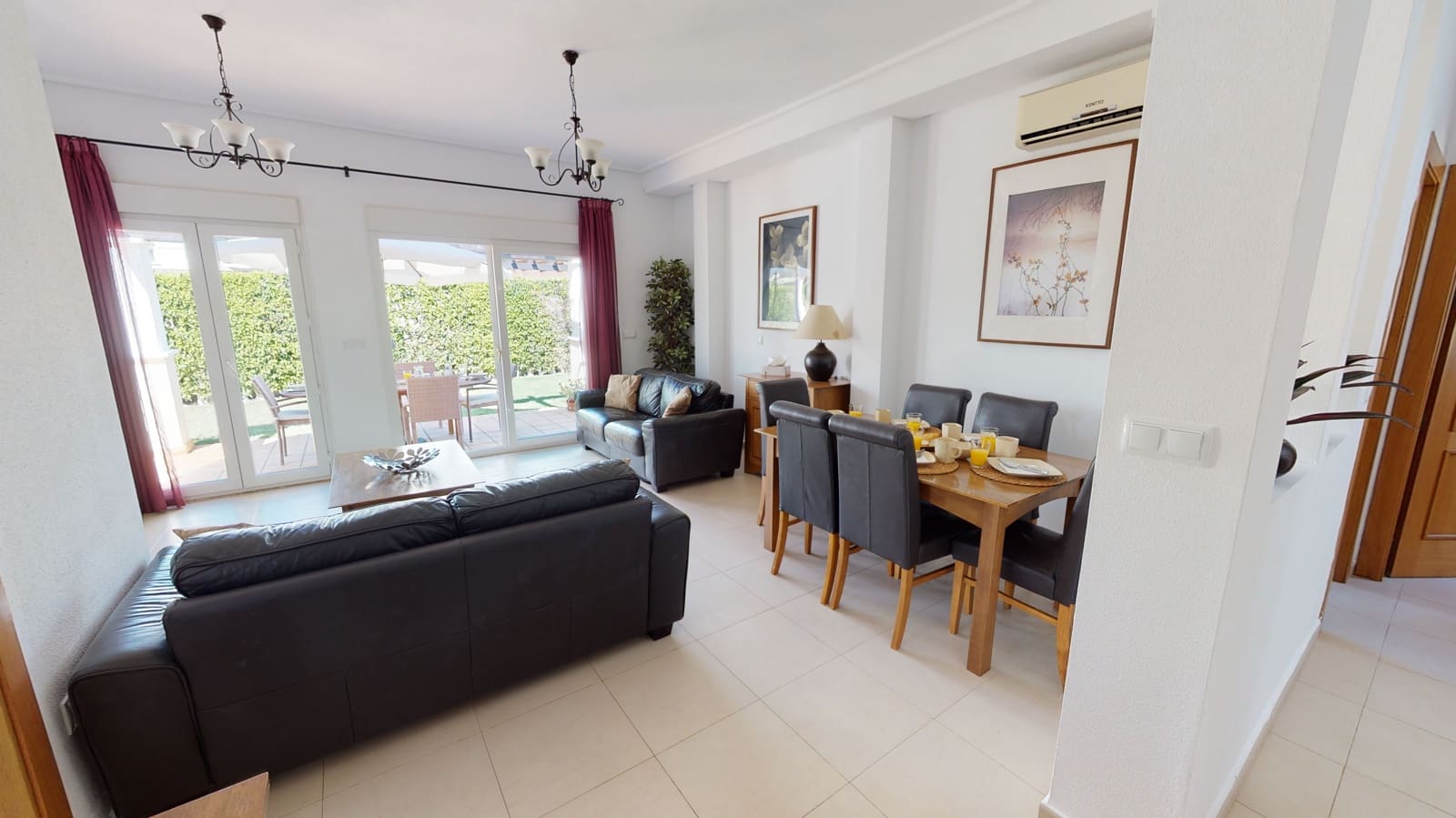 3 soveværelse Villa til leje i Roldan med swimmingpool garage - € 1.950 (Ref: 6508751)