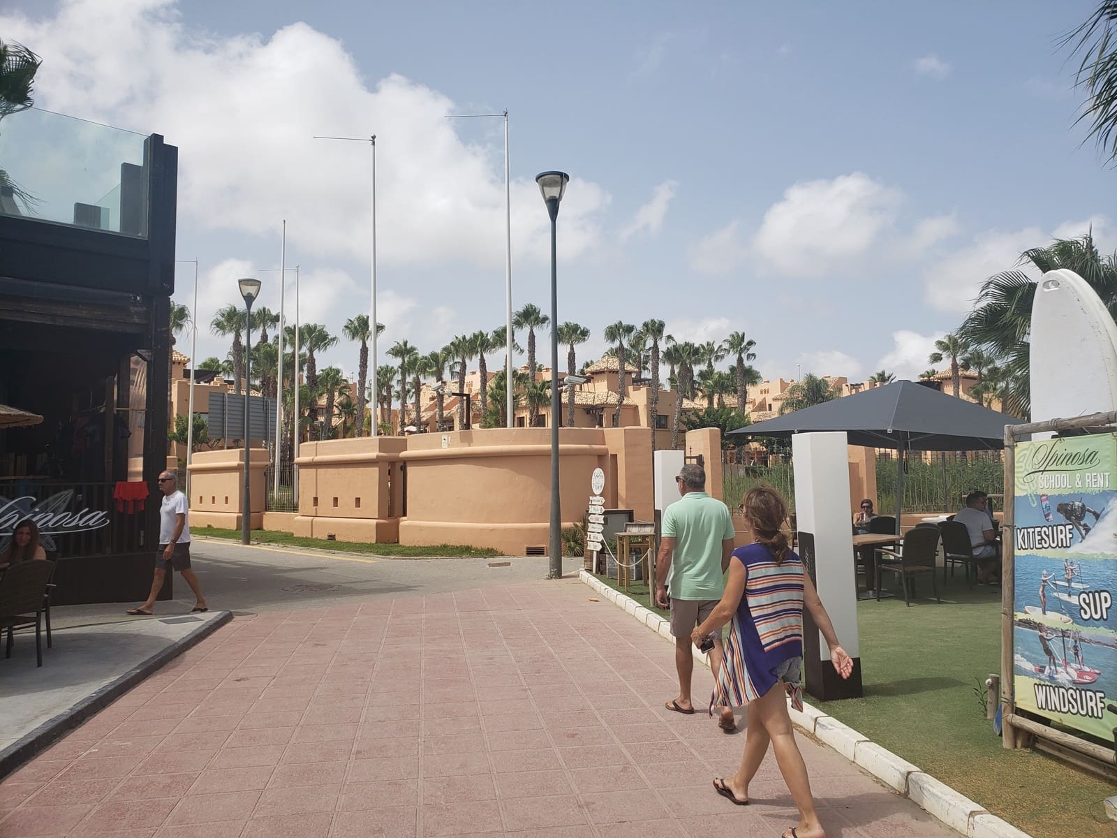 3 soveværelse Lejlighed til leje i Los Alcazares med swimmingpool garage - € 1.200 (Ref: 7174635)