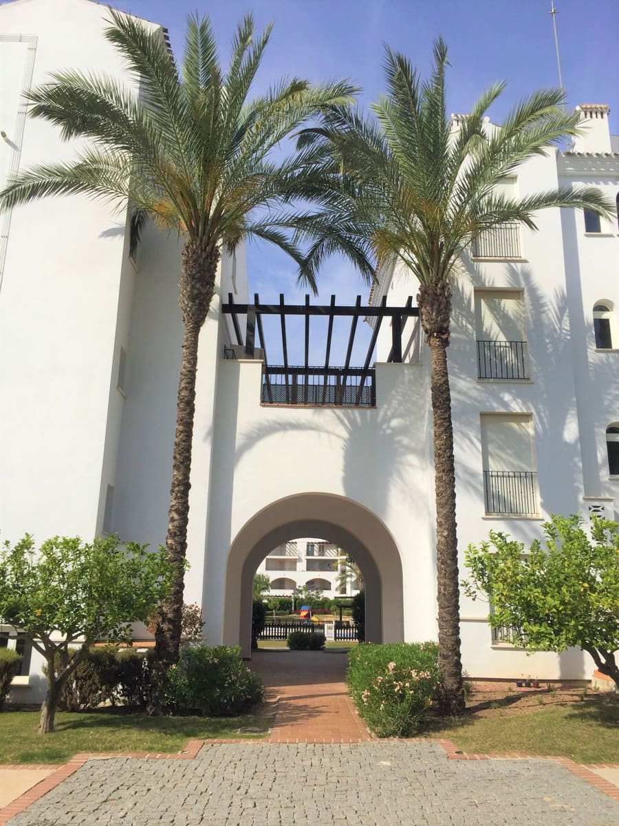 2 soveværelse Lejlighed til leje i La Torre Golf Resort med swimmingpool garage - € 1.100 (Ref: 7519746)