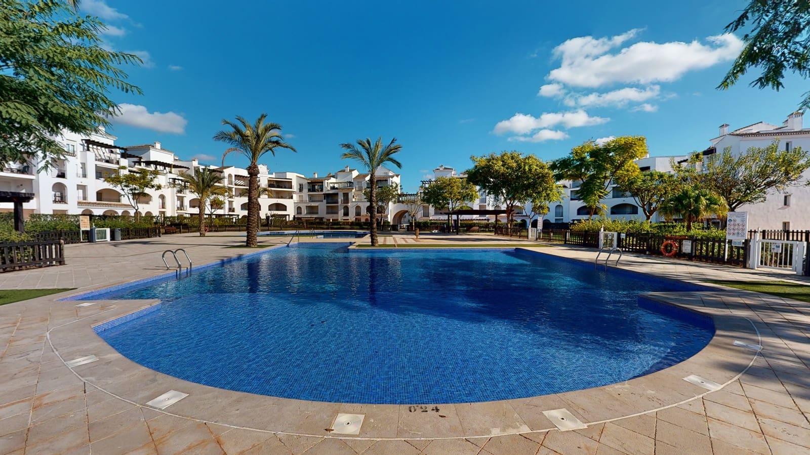 2 soveværelse Byhus til leje i La Torre Golf Resort med garage - € 1.350 (Ref: 7523275)