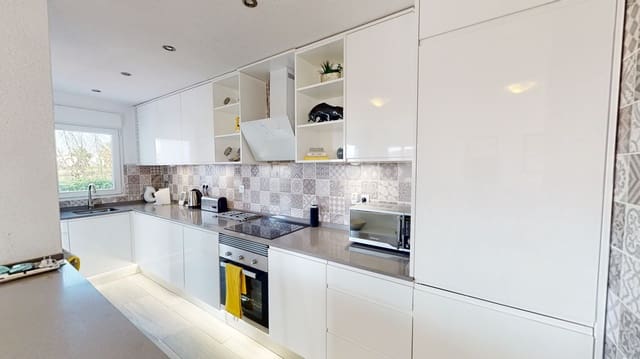 2 sypialnia Dom do wynajęcia w La Torre Golf Resort, Torre-Pacheco z basenem garażem - 1 350 € (Ref: 7523317)