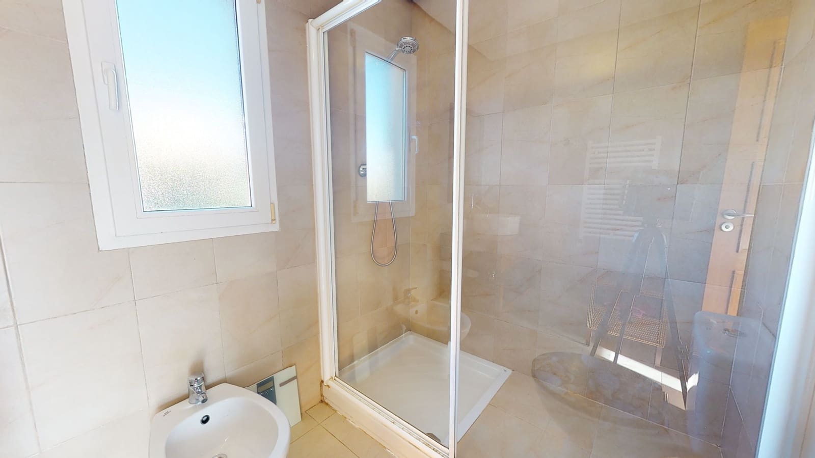 2 soveværelse Byhus til leje i Roldan med swimmingpool garage - € 1.200 (Ref: 8126793)