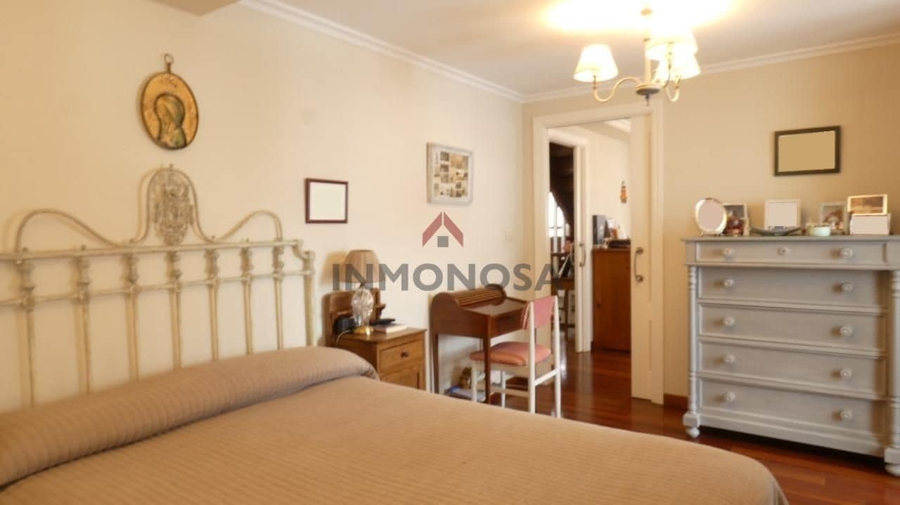 5 camera da letto Villa in vendita in Ferrol con garage - 380.000 € (Rif: 9591968)