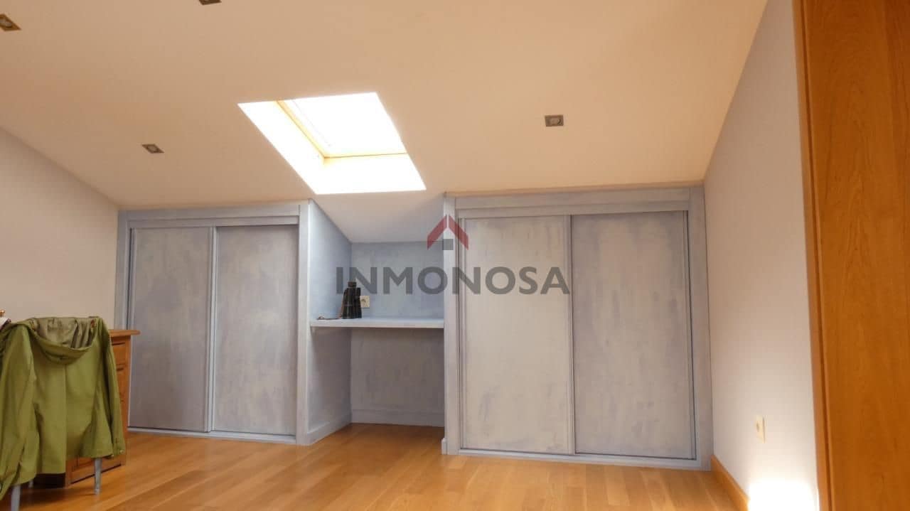 5 camera da letto Villa in vendita in Ferrol con garage - 380.000 € (Rif: 9591968)
