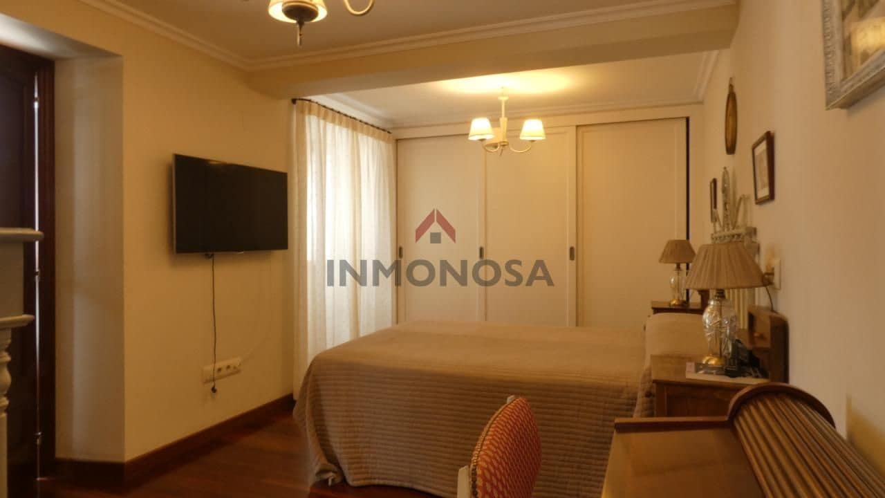 5 camera da letto Villa in vendita in Ferrol con garage - 380.000 € (Rif: 9591968)