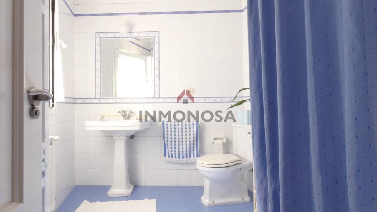 5 camera da letto Villa in vendita in Ferrol con garage - 380.000 € (Rif: 9591968)