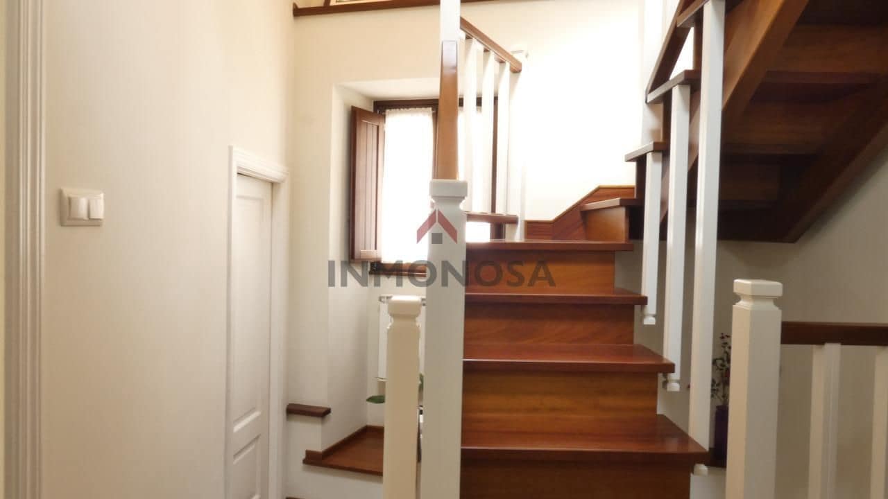 5 camera da letto Villa in vendita in Ferrol con garage - 380.000 € (Rif: 9591968)