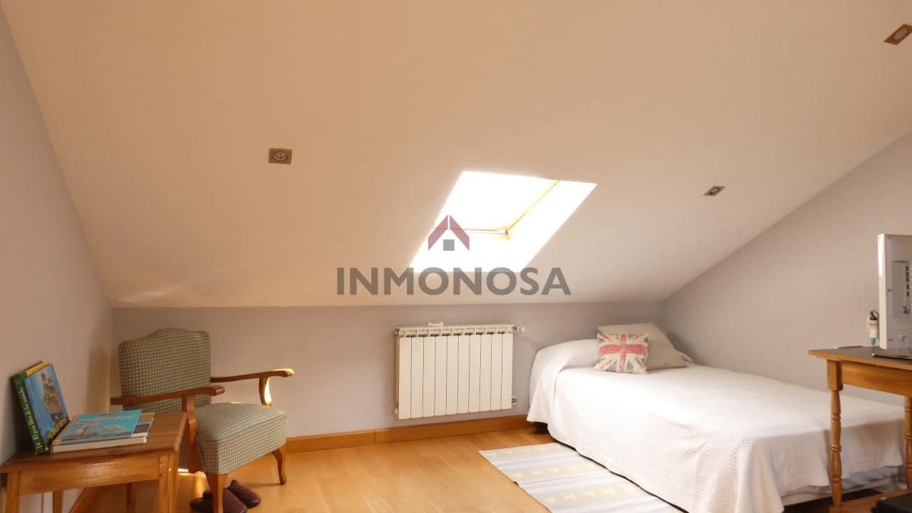 5 camera da letto Villa in vendita in Ferrol con garage - 380.000 € (Rif: 9591968)