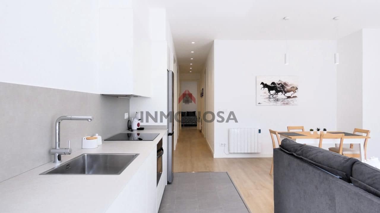 2 Zimmer Wohnung zu vermieten in Ferrol - 950 € (Ref: 9591971)